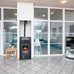Сasa de vacaciones 4 Star In *