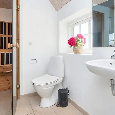 4 Star In * Ulfborg