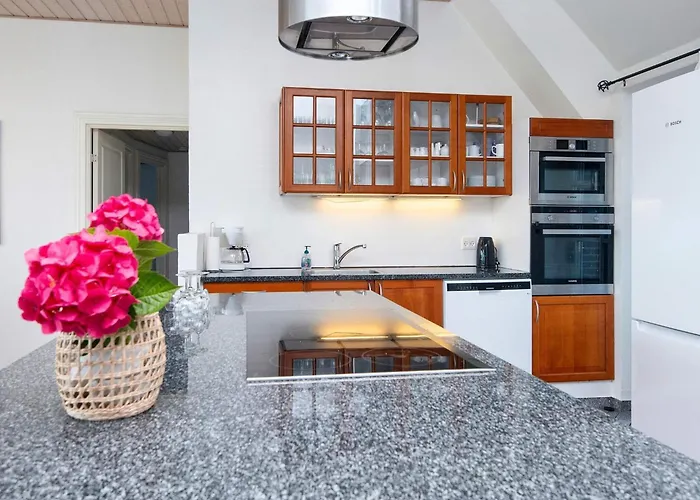 4 Star In * Ulfborg